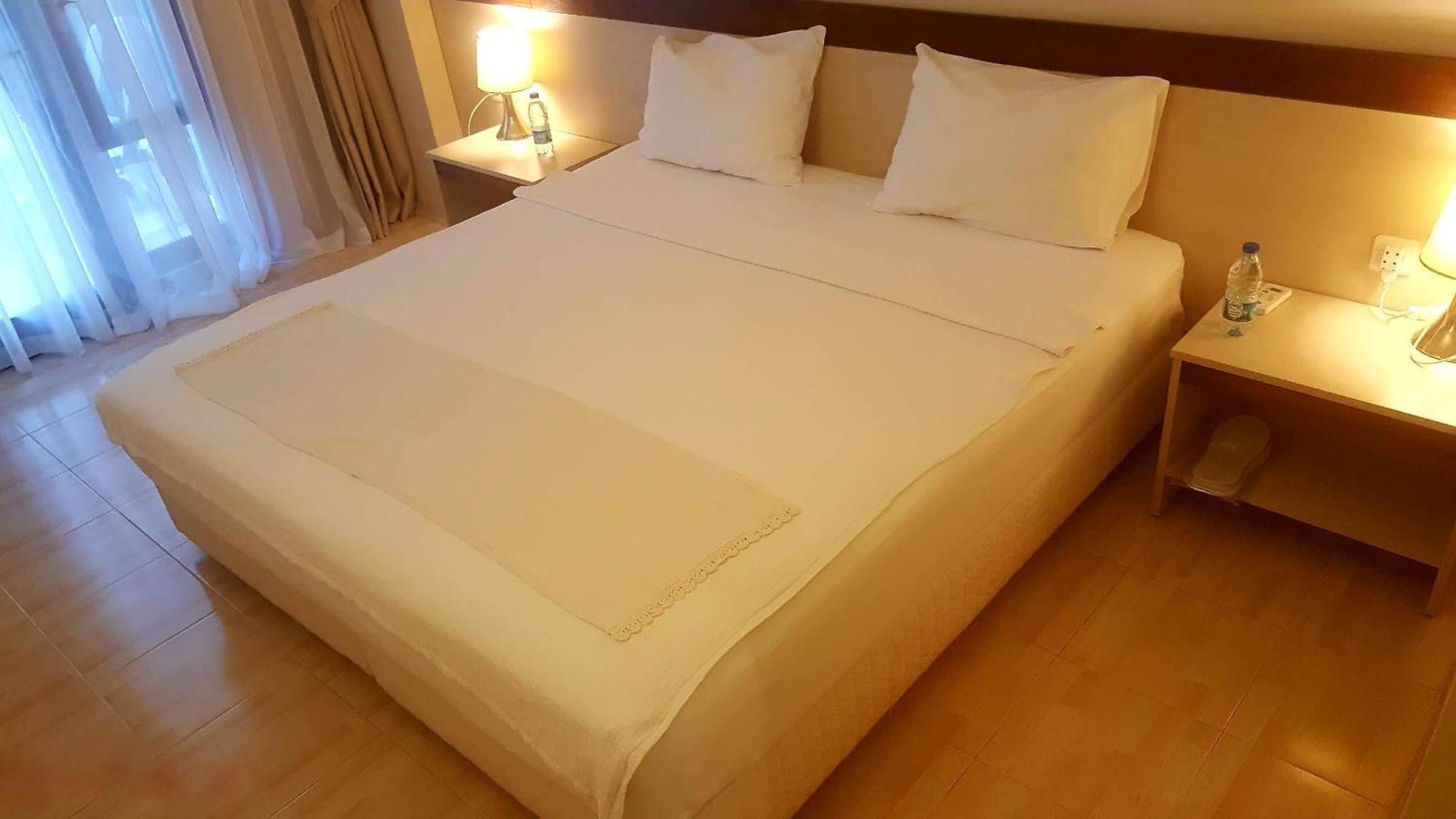 Atlas Apart Hotel Çeşme Eksteriør billede